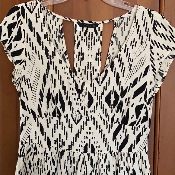 Black & Ivory dress, size 8 - Picture 3 of 6